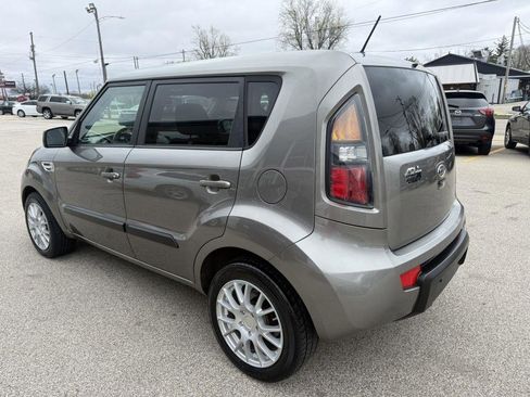 Used 2011 Kia Soul + w/ Audio Pkg FWD image 6
