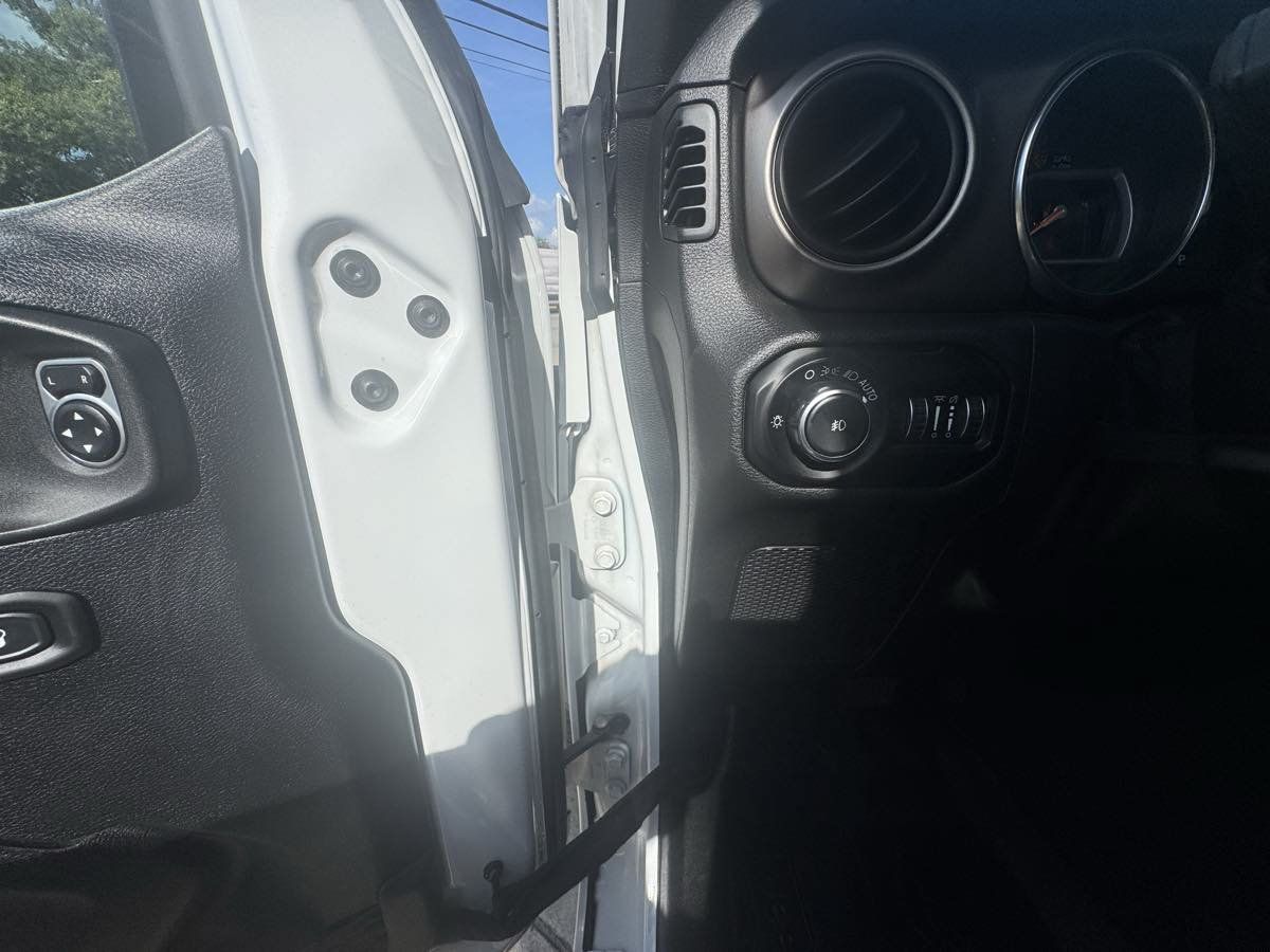 Used 2020 Jeep Wrangler Unlimited Sport AWD/4WD image 12