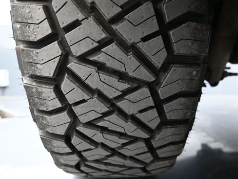 Used 2023 RAM 1500 Laramie AWD/4WD image 19