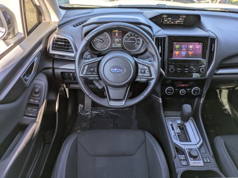 Used 2023 Subaru Forester Premium image 18