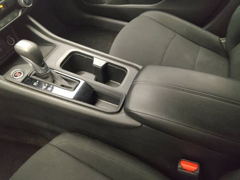 Used 2025 Nissan Sentra S FWD image 26