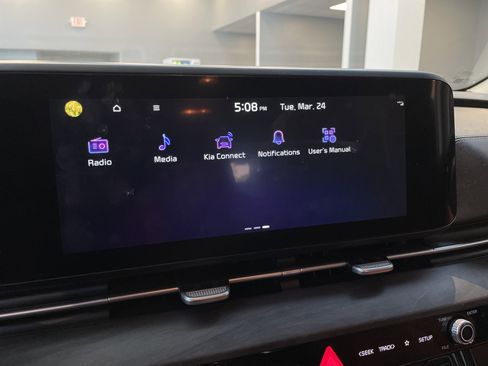 Used 2023 Kia Carnival SX image 27