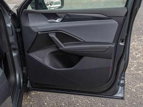 New 2026 Volkswagen Tiguan SE AWD/4WD image 41