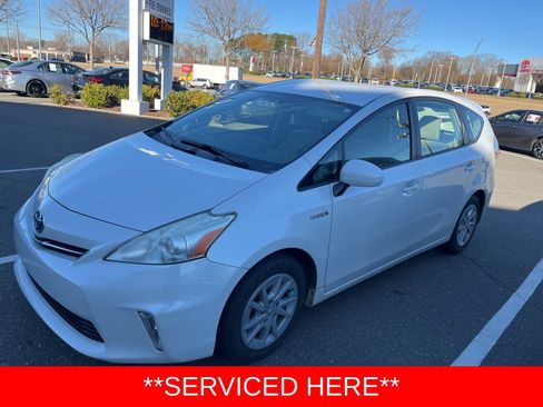 Used 2013 Toyota Prius V Three image 7