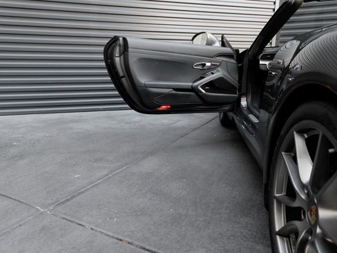 Used 2016 Porsche 911 Carrera S image 15