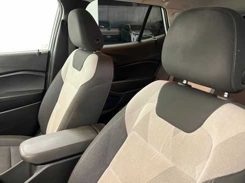 Used 2024 Chevrolet Trax LS FWD image 16
