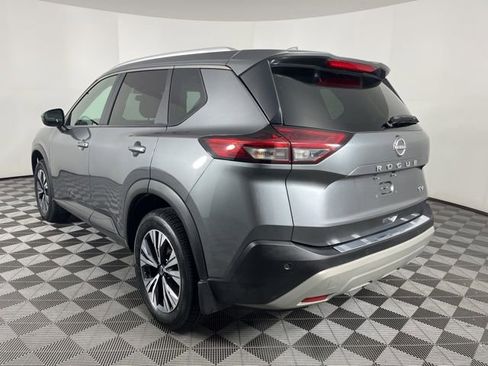 Used 2023 Nissan Rogue SV w/ SV Premium B Package image 10