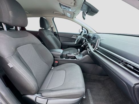 Used 2023 Kia Sportage LX FWD image 19