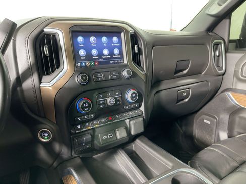 Used 2023 Chevrolet Silverado 2500 High Country w/ Z71 Off-Road Package image 24