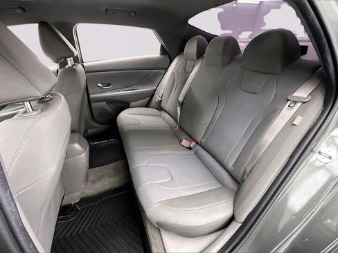 Used 2024 Hyundai Elantra SE image 26