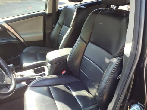 Used 2016 Toyota RAV4 XLE w/ Convenience Package AWD/4WD image 17