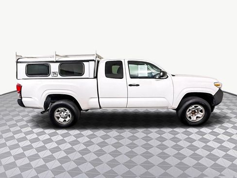 Used 2022 Toyota Tacoma SR image 47