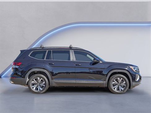 New 2026 Volkswagen Atlas SE image 4