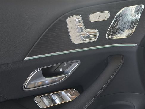 New 2026 Mercedes-Benz GLS 450 450 image 16