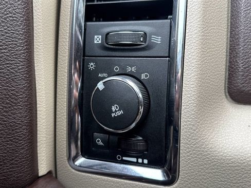 Used 2013 RAM 1500 Laramie w/ Convenience Group AWD/4WD image 41