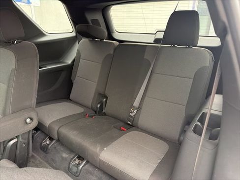 Used 2023 Chevrolet Traverse LT w/ LPO, Floor Liner Package AWD/4WD image 10