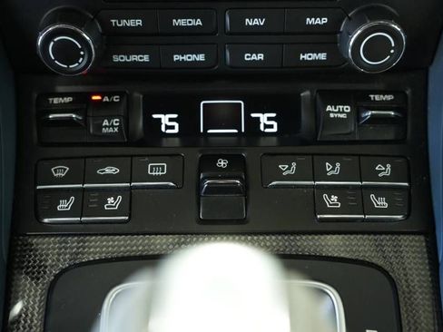 Certified 2017 Porsche 911 Turbo S image 21