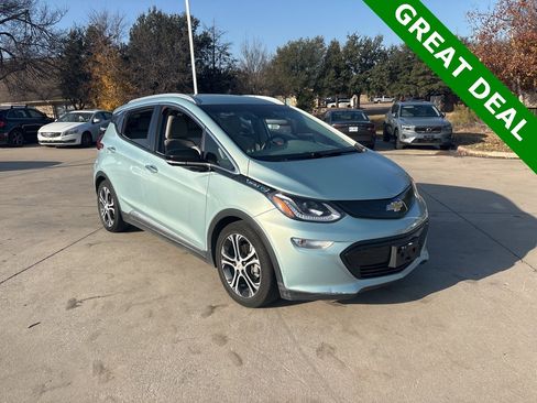 Used 2019 Chevrolet Bolt Premier w/ Infotainment Package image 3