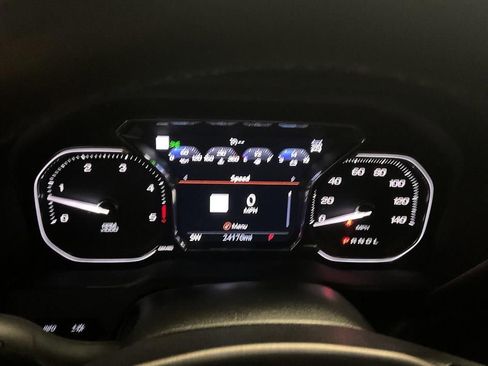 Used 2023 GMC Sierra 2500 Denali w/ Denali Ultimate Package AWD/4WD image 6