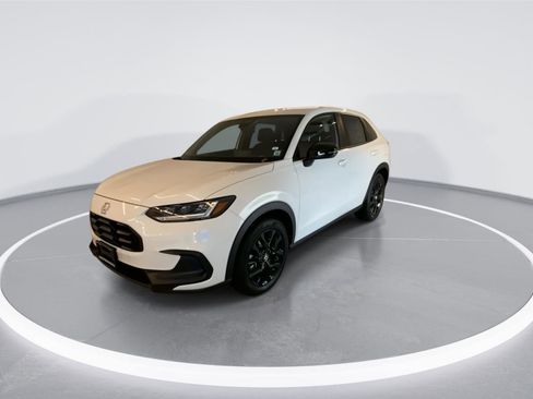 New 2025 Honda HR-V Sport image 3