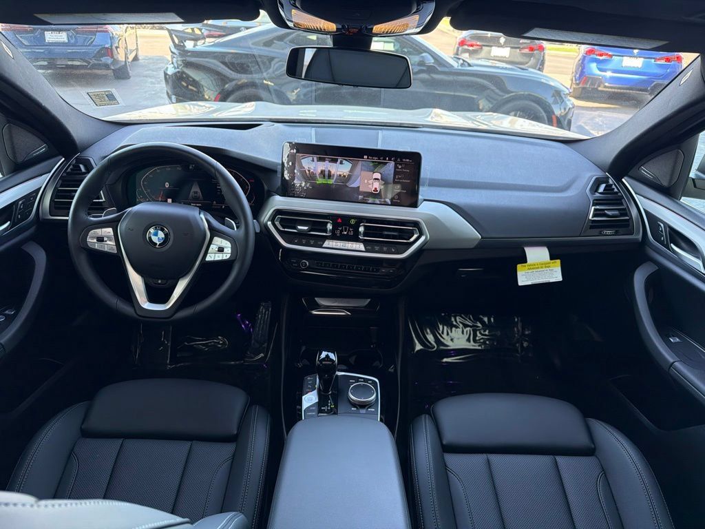 Used 2025 BMW X4 xDrive30i w/ Premium Package AWD/4WD image 15