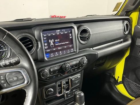 Used 2023 Jeep Wrangler Unlimited Sahara w/ Dual Top Group AWD/4WD image 19