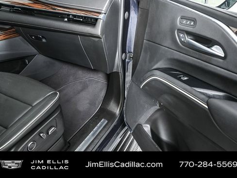 Certified 2023 Cadillac Escalade Premium Luxury image 27