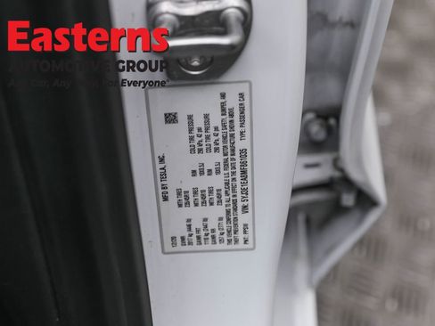 Used 2021 Tesla Model 3 Standard Range Plus image 33