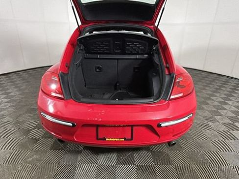 Used 2013 Volkswagen Beetle Turbo FWD image 27