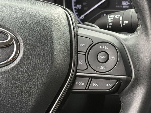 Used 2022 Toyota Corolla LE image 14