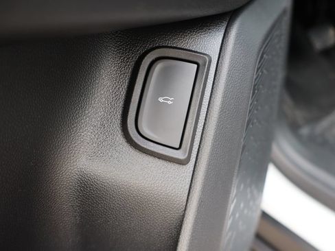 New 2027 Chevrolet Equinox RS w/ Safety and Technology Package FWD image 21