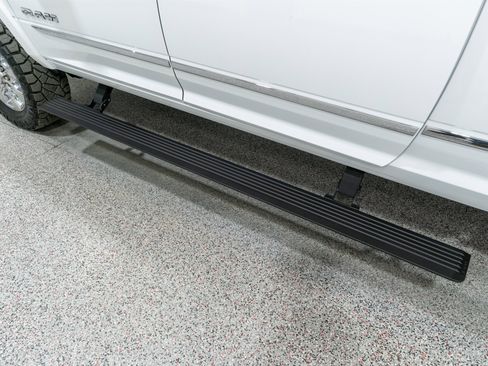 Used 2024 RAM 3500 Limited image 12