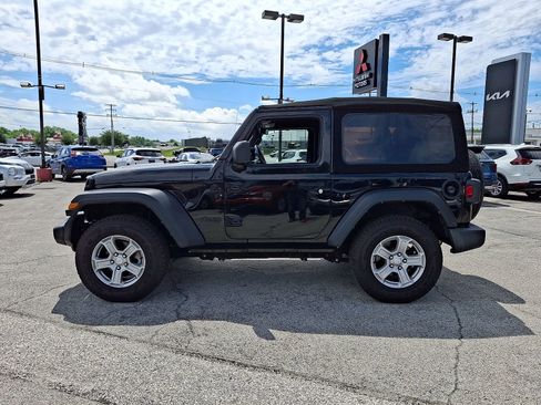 Used 2021 Jeep Wrangler Sport AWD/4WD image 6