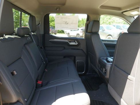 New 2026 Chevrolet Silverado 1500 RST w/ Convenience Package II AWD/4WD image 11