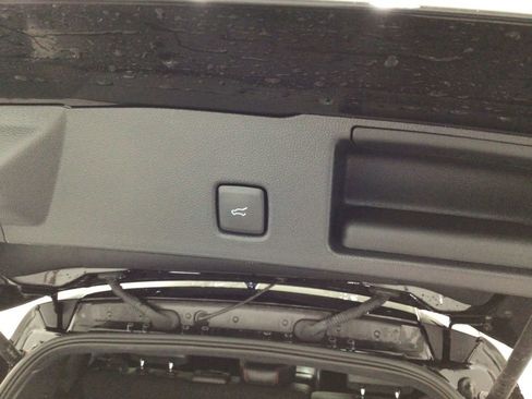 Used 2024 Ford Escape ST-Line w/ Tech Pack #1 AWD/4WD image 22