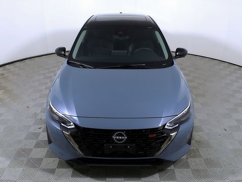 Used 2024 Nissan Sentra SR w/ SR Premium Package image 4