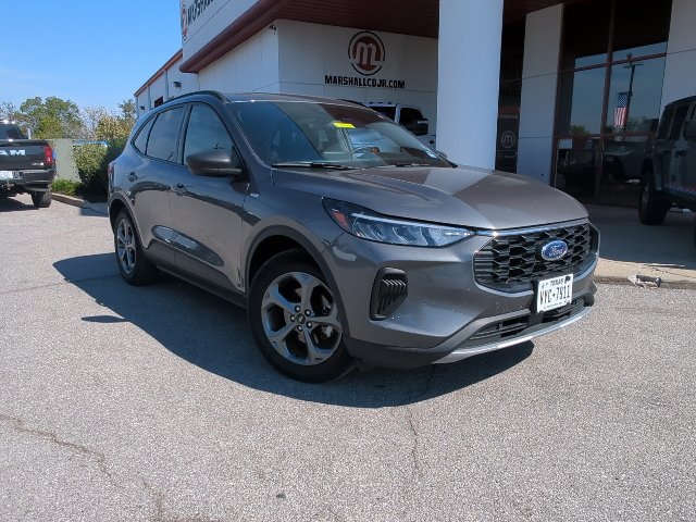 Used 2025 Ford Escape ST-Line FWD image 3