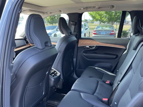 Used 2023 Volvo XC90 B6 Plus w/ Protection Package Premier AWD/4WD image 13