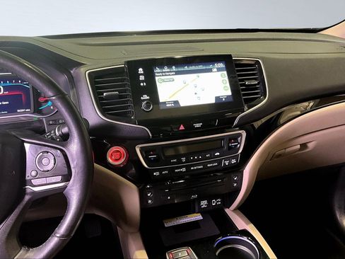 Used 2020 Honda Pilot Elite image 9