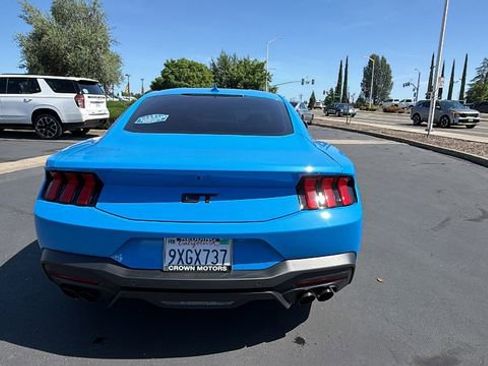 Used 2025 Ford Mustang GT RWD image 6