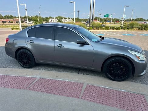 Used 2013 INFINITI G37 x Sedan w/ Premium Pkg AWD/4WD image 3
