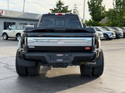 Used 2022 Ford F450 Platinum w/ FX4 Off-Road Package AWD/4WD image 5