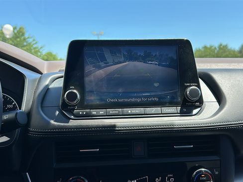 Certified 2023 Nissan Rogue SV w/ SV Premium B Package AWD/4WD image 19