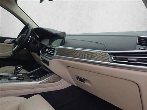 Used 2019 BMW X7 xDrive50i w/ Premium Package AWD/4WD image 22