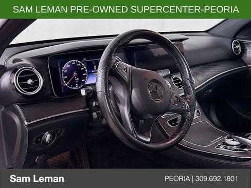 Used 2018 Mercedes-Benz E 300 4MATIC image 9