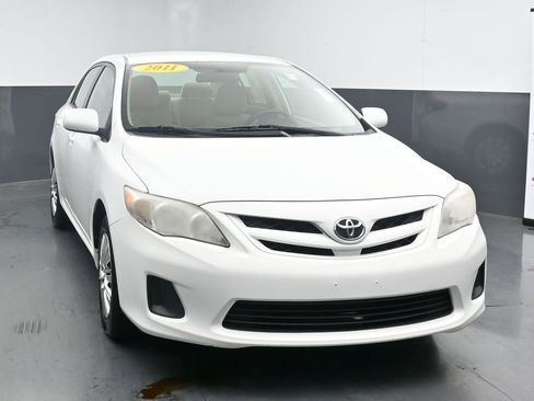 Used 2011 Toyota Corolla LE image 3