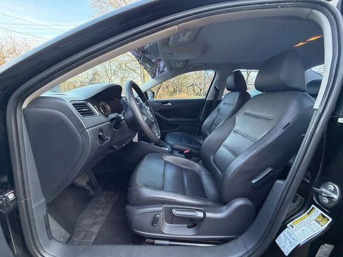 Used 2014 Volkswagen Jetta SE image 18