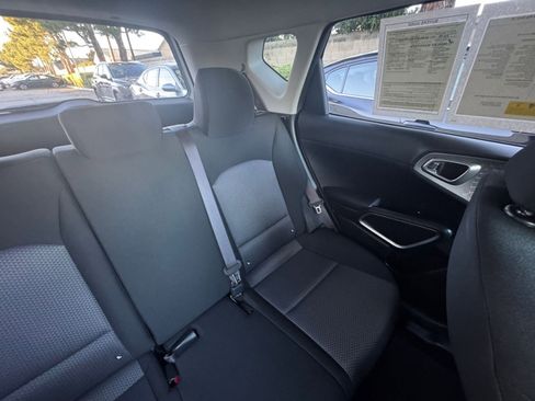 Used 2025 Kia Soul LX w/ LX Technology Package image 35