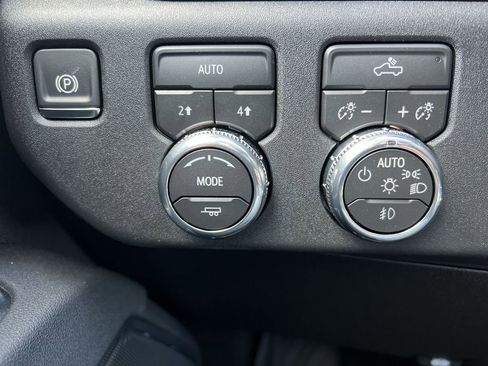 New 2026 GMC Sierra 1500 Elevation w/ LPO, GMC Protection Package image 18