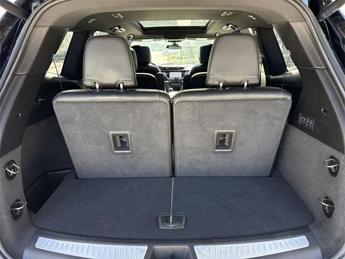 Used 2025 Cadillac XT6 Premium Luxury image 26